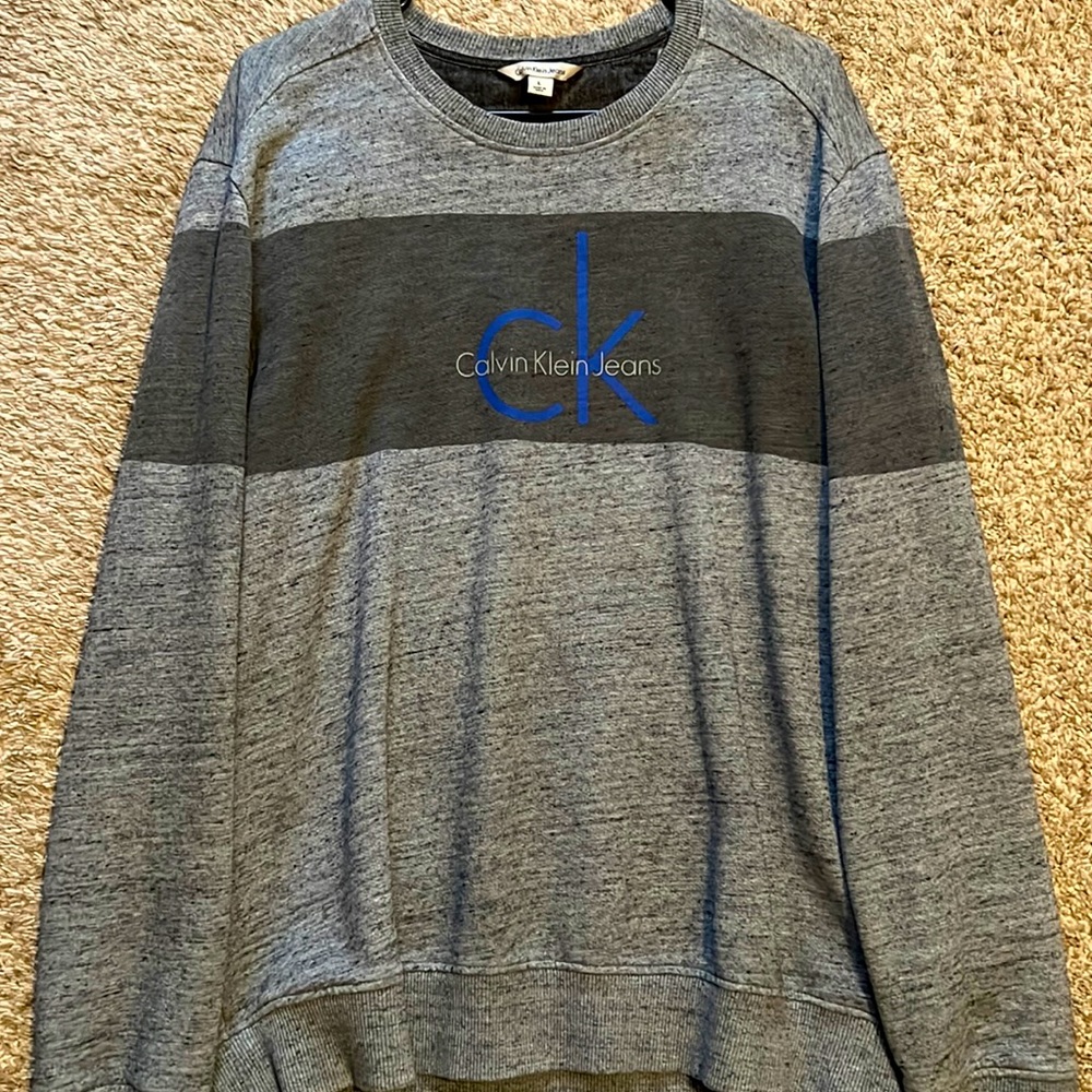 Mens L sweater
